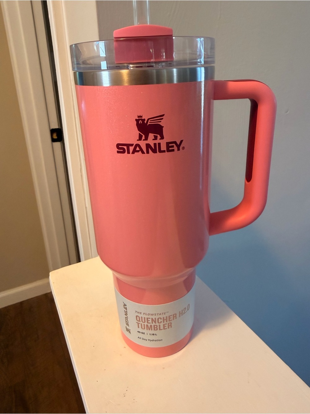 Stanley Pink shimmer Quencher H2.0 Tumbler with Handle, 40oz